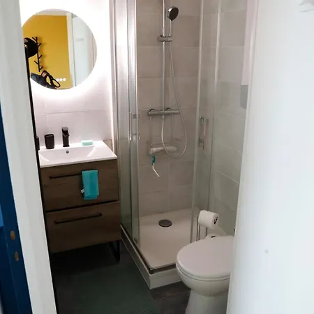 Apartament Renovated - Near The