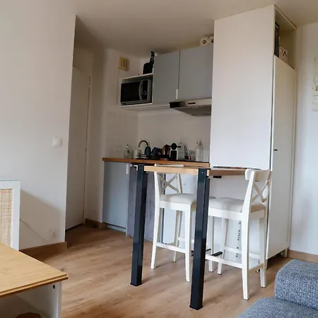 Renovated - Near The Apartament *